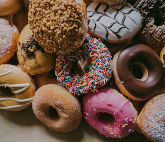 Effects of Sugar Addiction on Your Body, Tips to Eat Less Sugar